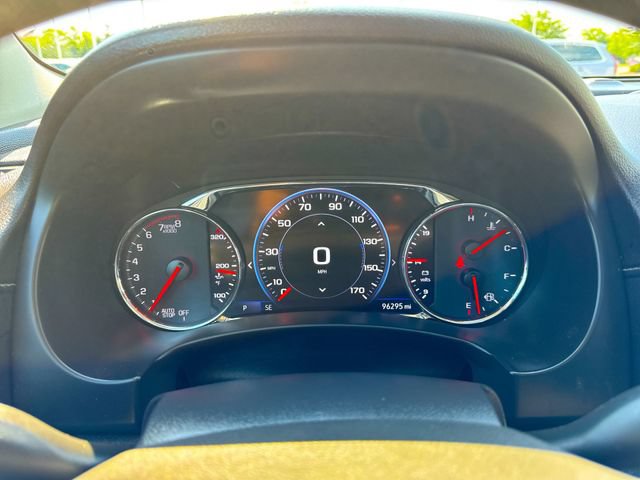 Used 2023 GMC Terrain Denali w/ Denali Premium Package AWD/4WD image 11