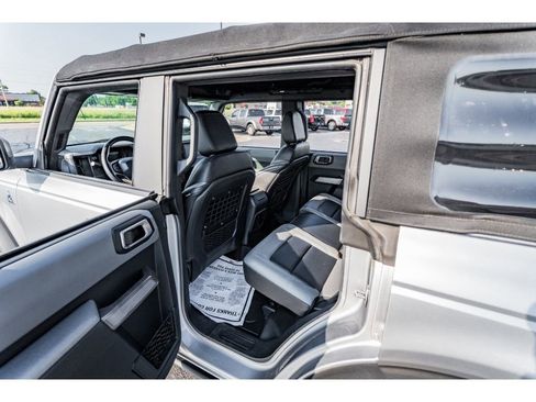 Used 2022 Ford Bronco Black Diamond image 23