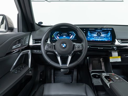 New 2026 BMW X1 xDrive28i w/ Convenience Package image 17