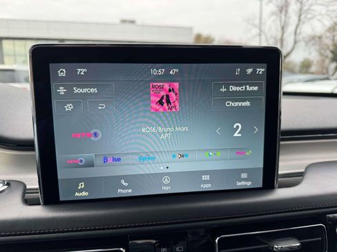 Used 2022 Lincoln Aviator AWD w/ Premium Package image 28