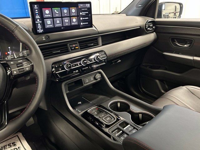 Certified 2026 Honda Pilot Black Edition image 31