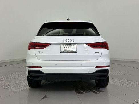 Used 2024 Audi Q3 2.0T Premium w/ Convenience Package AWD/4WD image 9