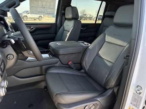 New 2026 GMC Yukon XL Denali w/ Sun & Power Step Package RWD image 23