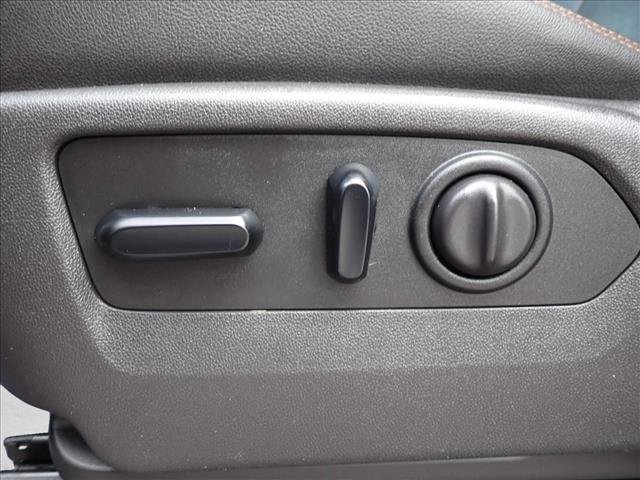 Used 2019 GMC Sierra 1500 AT4 w/ AT4 Premium Package AWD/4WD image 12