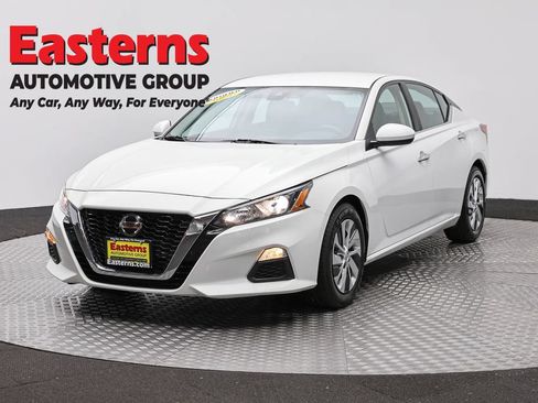 Used 2022 Nissan Altima 2.5 S FWD image 1