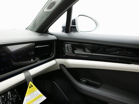 New 2026 Porsche Panamera Turbo S image 24