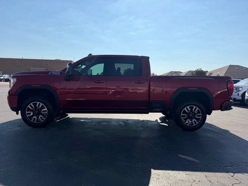 Used 2022 GMC Sierra 2500 AT4 w/ AT4 Premium Plus Package AWD/4WD image 13