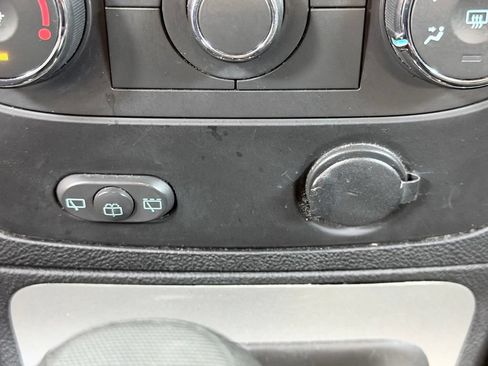 Used 2010 Chevrolet HHR LT FWD image 39