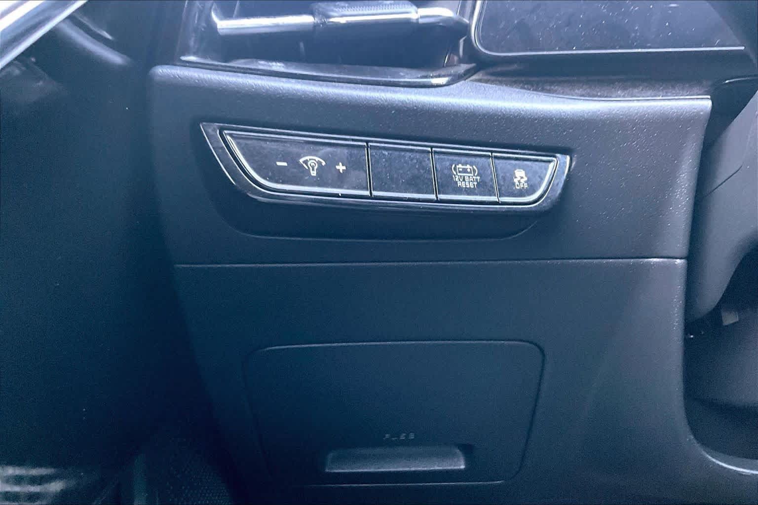 Used 2023 Kia Niro EX Touring FWD image 34
