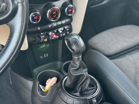 Used 2015 MINI Cooper S image 25