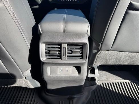 New 2026 Nissan Murano SL image 25