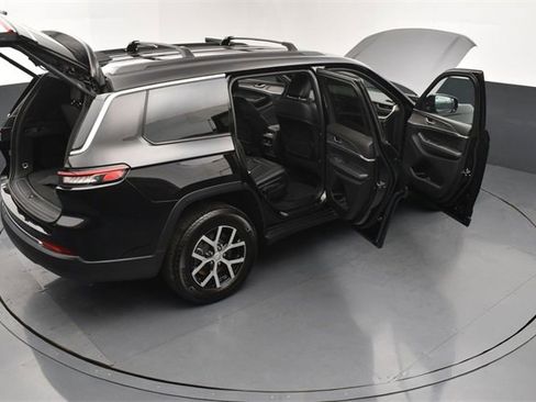 Used 2025 Jeep Grand Cherokee L Limited w/ Trailer Tow Package image 30