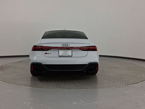 Used 2025 Audi RS 7 Performance image 10
