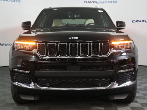New 2025 Jeep Grand Cherokee L Limited w/ Luxury Tech Group II image 14