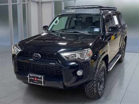 Used 2018 Toyota 4Runner SR5 image 1