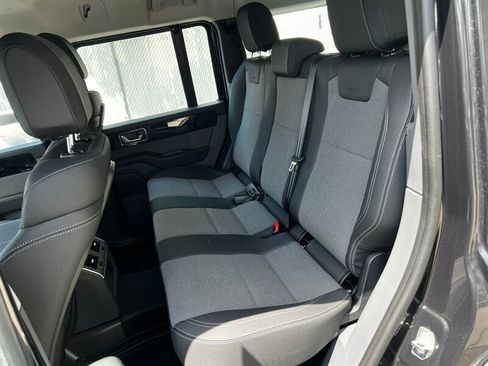 Used 2024 INEOS Grenadier AWD/4WD image 19