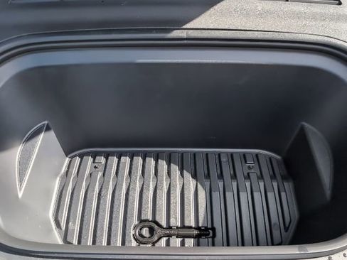 Used 2023 Tesla Model Y Long Range image 24