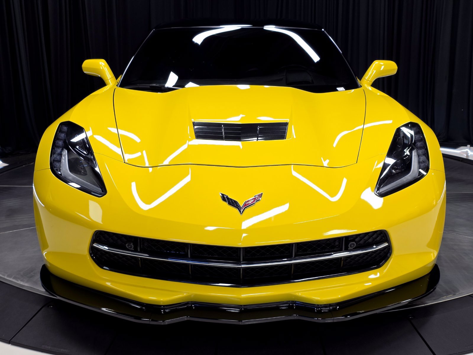 Used 2016 Chevrolet Corvette Stingray Coupe w/ 3LT Preferred Equipment Group RWD image 41