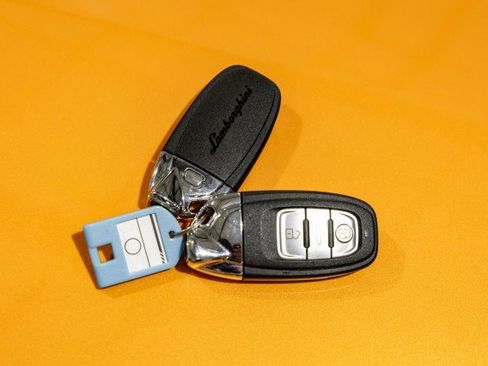 Used 2023 Lamborghini Huracan Tecnica image 42