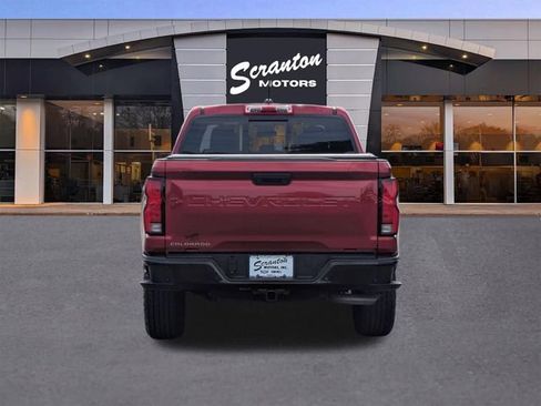 Used 2023 Chevrolet Colorado Z71 w/ Z71 Convenience Package 2 AWD/4WD image 4