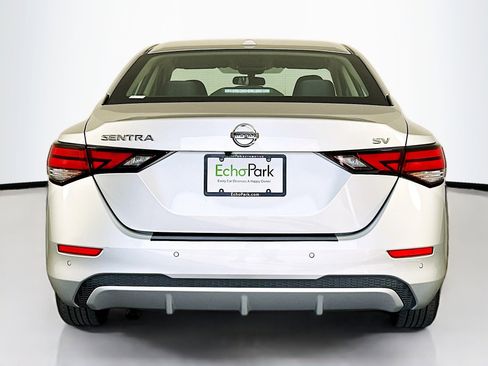 Used 2023 Nissan Sentra SV image 7