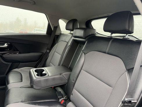 Used 2022 Kia Niro EX w/ Cold Weather Package image 33