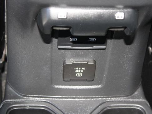 Used 2022 Jeep Gladiator Sport AWD/4WD image 22
