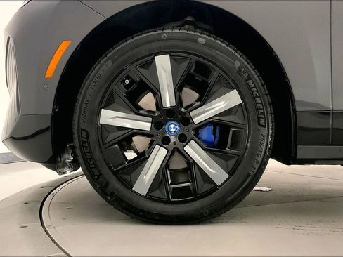 Certified 2024 BMW iX xDrive50 w/ Premium Package image 8