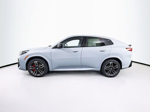 New 2026 BMW X2 xDrive28i w/ Technology Package AWD/4WD image 4