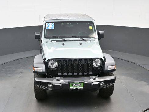 Used 2023 Jeep Wrangler Willys image 37