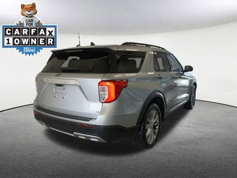 Used 2023 Ford Explorer XLT w/ Equipment Group 202A image 14