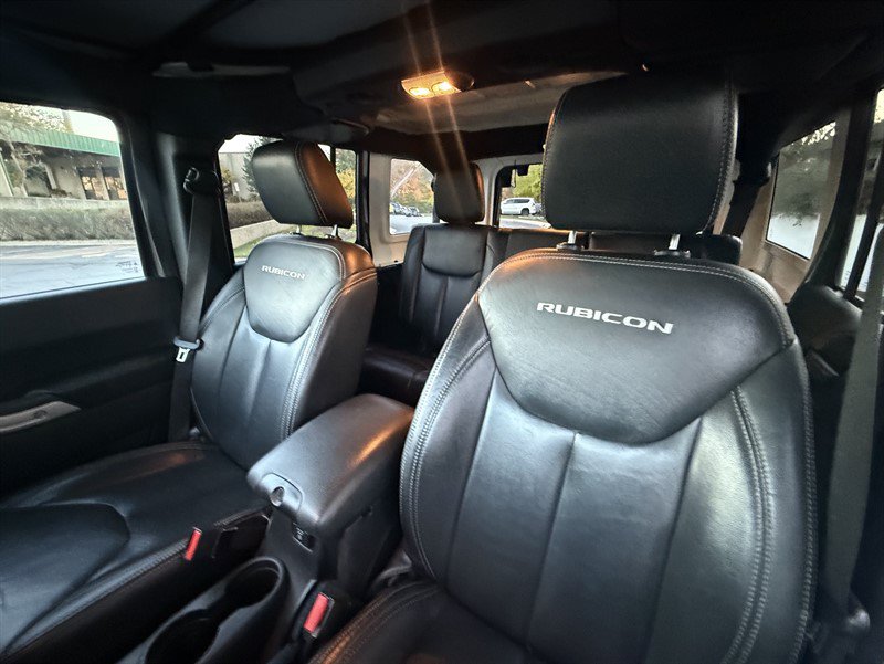 Used 2017 Jeep Wrangler Unlimited Rubicon AWD/4WD image 16