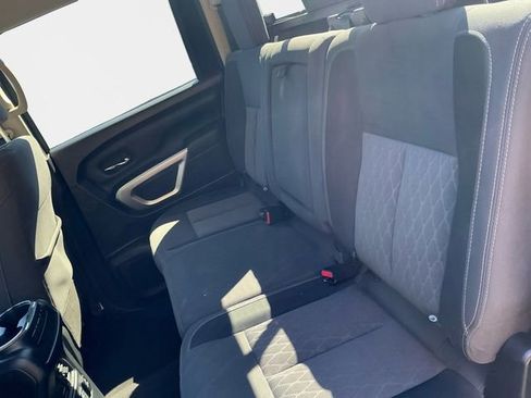 Used 2024 Nissan Titan SV w/ SV Convenience Package image 14