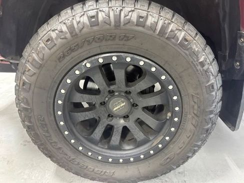 Used 2019 Toyota Tacoma SR5 RWD image 11