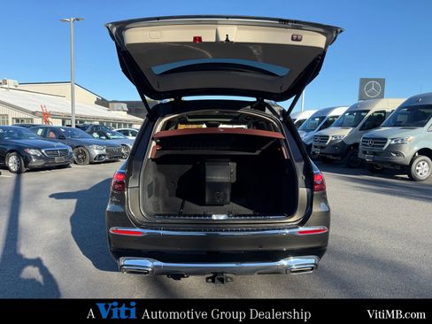 Certified 2024 Mercedes-Benz Maybach GLS 600 4MATIC image 23
