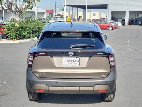 New 2026 Nissan Kicks SV image 3