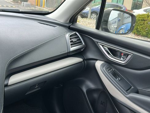 Used 2023 Subaru Forester Limited AWD/4WD image 47