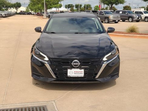 Certified 2025 Nissan Altima 2.5 S FWD image 5