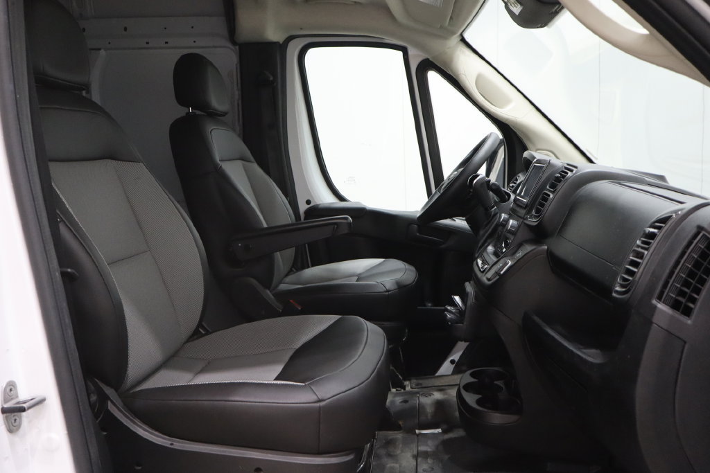 Used 2025 RAM ProMaster 2500 w/ Convenience Group FWD image 11