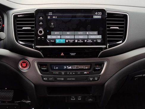 New 2026 Honda Ridgeline Sport image 9