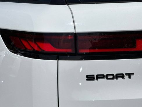 Used 2024 Land Rover Range Rover Sport Dynamic SE AWD/4WD image 45