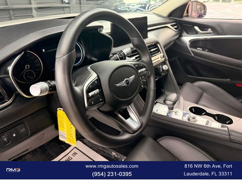 Used 2025 Genesis G70 2.5T image 16