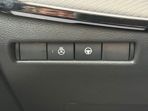 New 2025 Nissan Kicks SR w/ SR Premium Package image 27