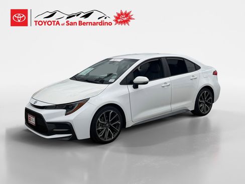 Certified 2022 Toyota Corolla SE FWD image 1