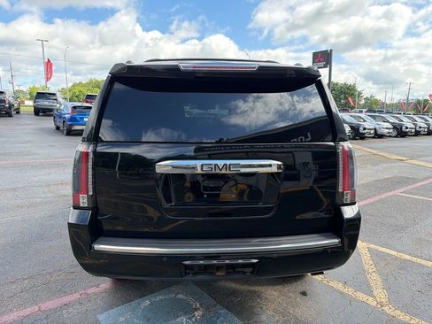 Used 2015 GMC Yukon XL Denali w/ Touring Package AWD/4WD image 7
