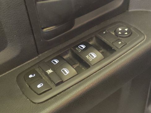 Used 2020 RAM 1500 Tradesman AWD/4WD image 27