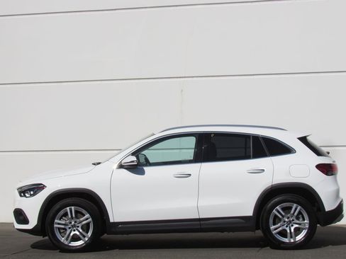 Certified 2023 Mercedes-Benz GLA 250 4MATIC w/ Premium Package image 4