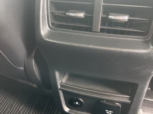 Used 2022 Ford Edge SEL w/ Convenience Package image 35