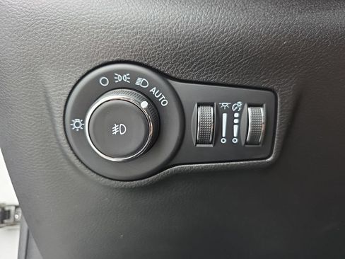 Used 2022 Jeep Compass Limited AWD/4WD image 23