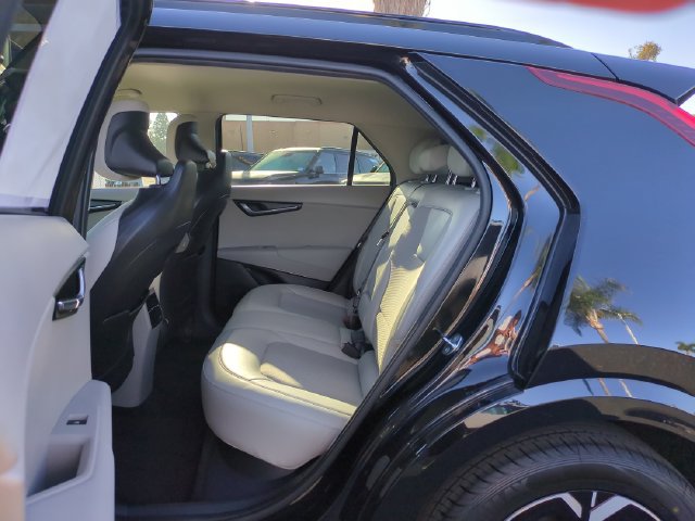 Certified 2023 Kia Niro Wind FWD image 29